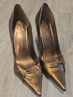 Nine West Metallic Bronze Pointed-Toe Pumps